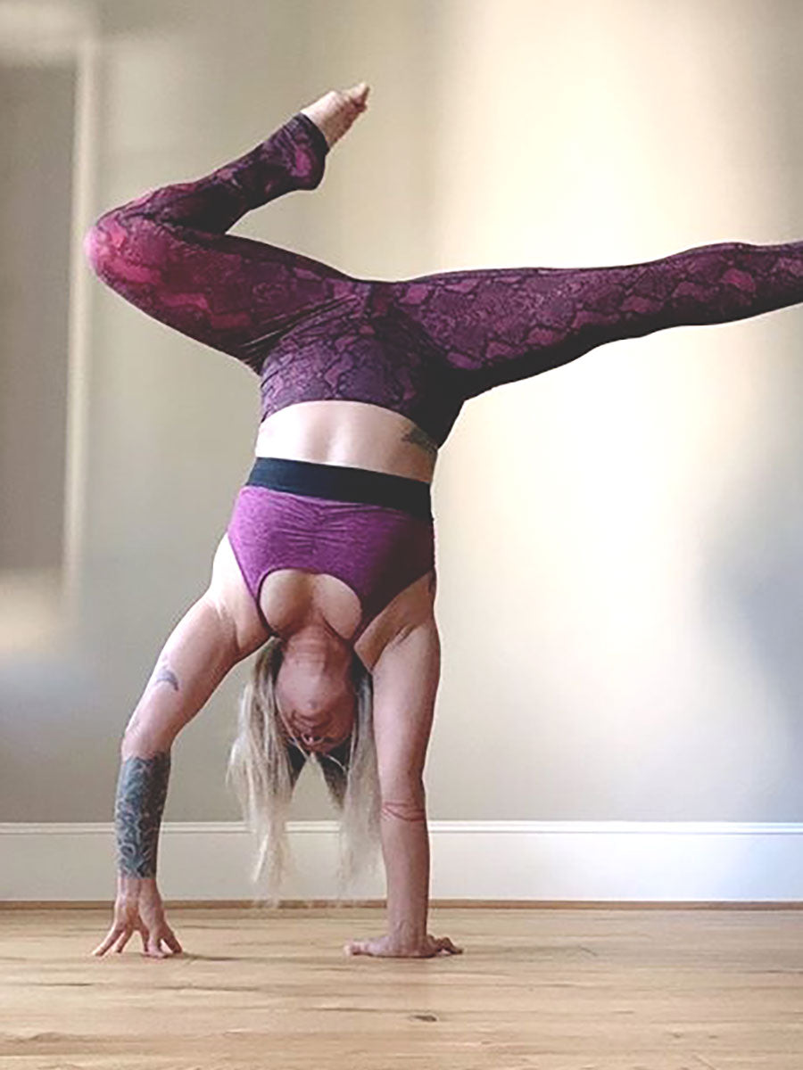 Vida Yoga Legging Rose Cobra  Eco friendly Yoga and workout Legging –  Anjali